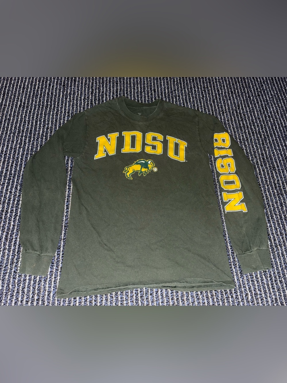 North Dakota State University Bison Small Long Sleeve NDSU Green Shirt Fanatics